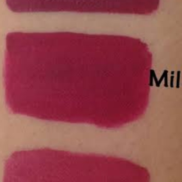 Milani amore matte gorgeous - Picture 3 of 7